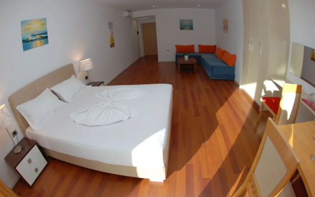 Sunset Aparthotel