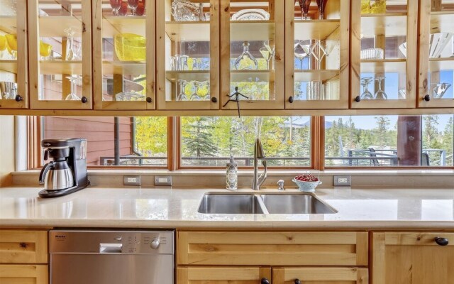 Waterwall House 5 Bedroom Home by Redawning