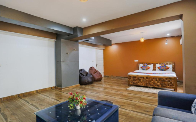 FabHotel Sky Rise Inn