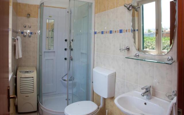 Yacht Beach Apartments