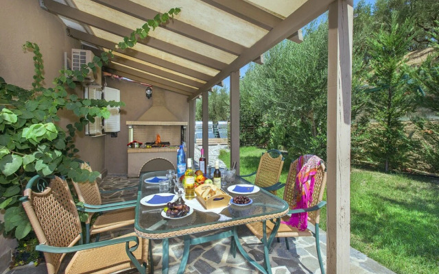Zante Luxurious Villa-Private Heated Pool & Big Garden