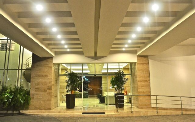 Central Park Hotel Casino & Spa