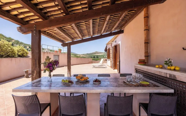 Villa sui Colli Ericini con Piscina