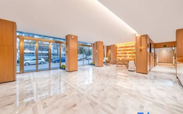 Starway Hotel (Kunming South Railway Station)