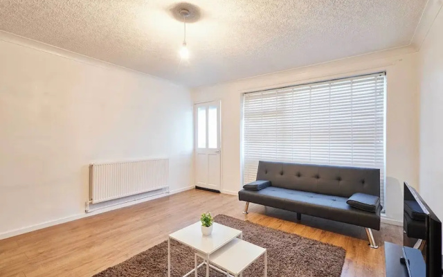 Host Stay Coquet House