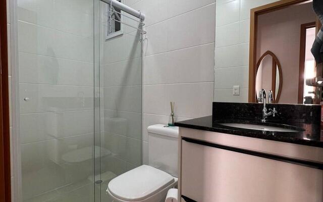 Apto Novo c/ Ar e Piscina  Toninhas Ubatuba