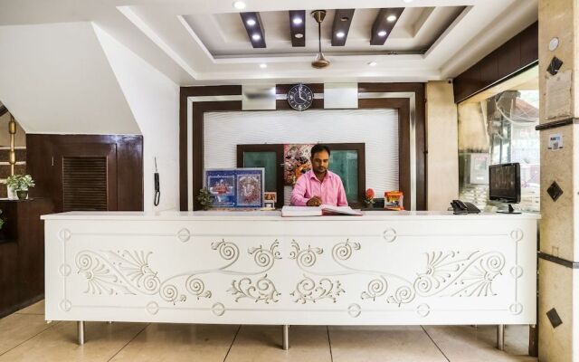 OYO 46221 Hotel Shiv Dev International