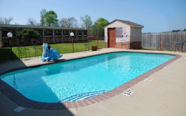 Apple Tree Inn Tyler Lindale