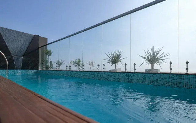 Stylish apt Amazing Ocean View - Gym Karaoke Pool