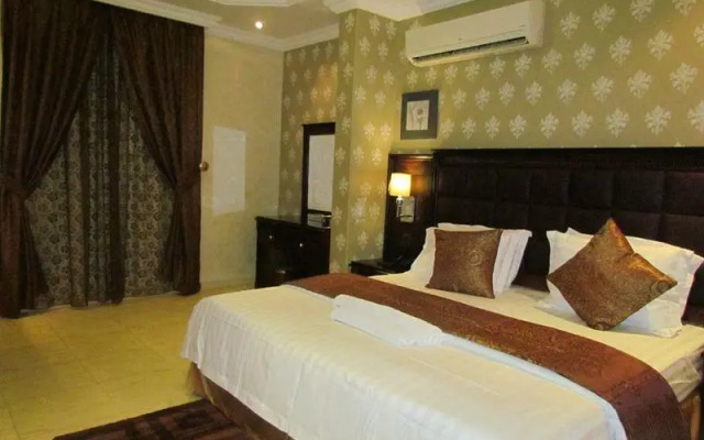 Happy Beach Al Salamah