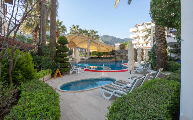 Mitos Apartments