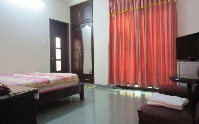 Phi Long Riverside Hotel