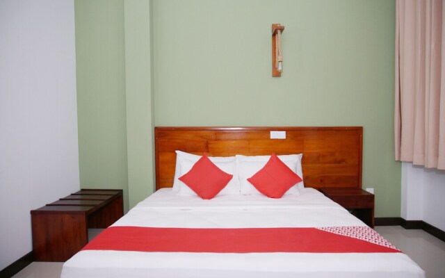 Sea Cloud Dalawella by OYO Rooms
