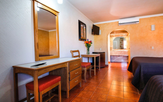 Hotel & Suites Marrod