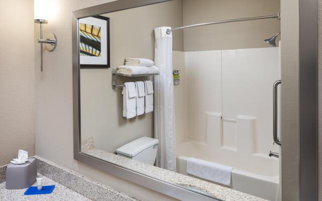 Holiday Inn Express Hotel & Suites Minneapolis-Minnetonka by IHG