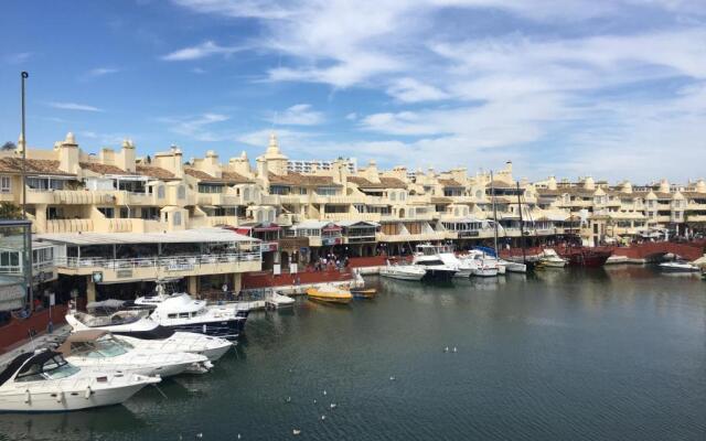 Magnificent Port-Beach 5* Luxury Residence