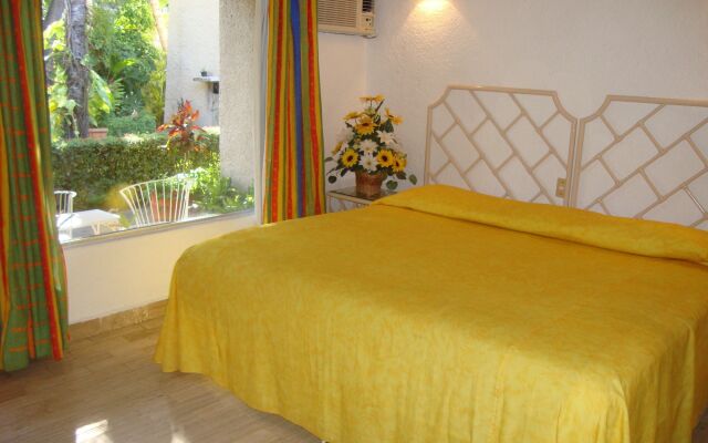 Sands Acapulco Hotel & Bungalows