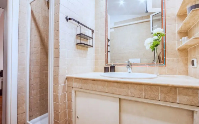 Charming Little Flat in the Heart of Trastevere