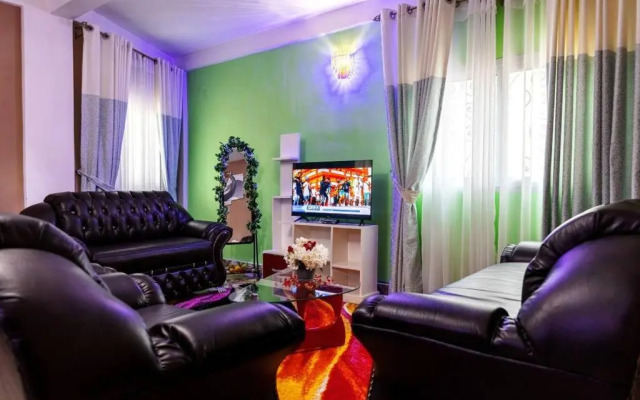 Lovely 1 - Bedroom rental unit with Free parking