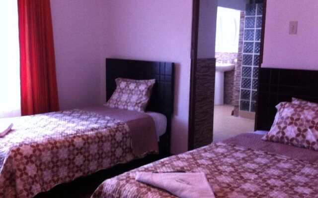 Huayruro Guest House