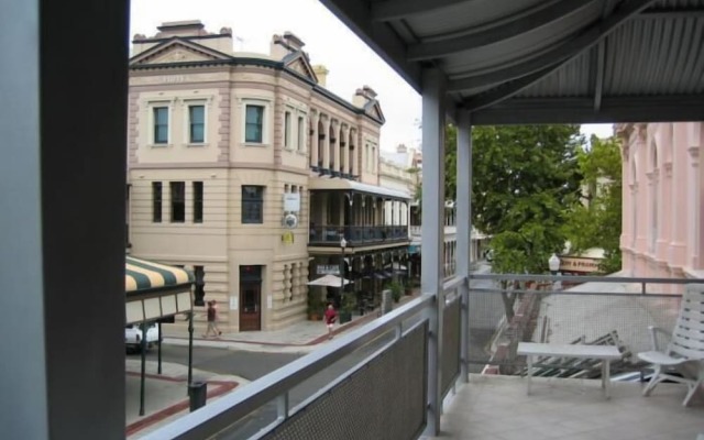 Rialto Suites