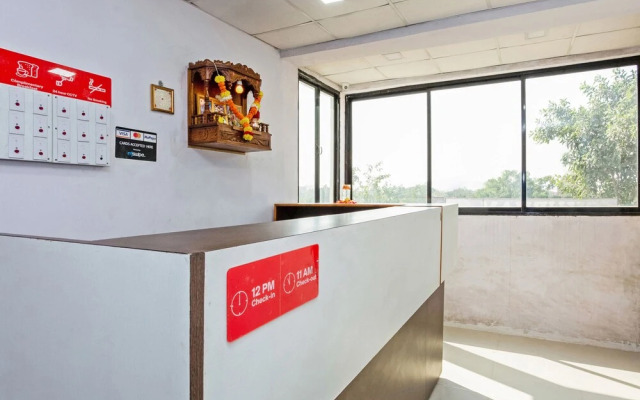 OYO 24435 Shubham Lodging And Boarding
