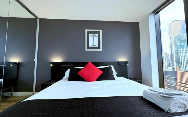 Aura on Flinders Serviced Apartments