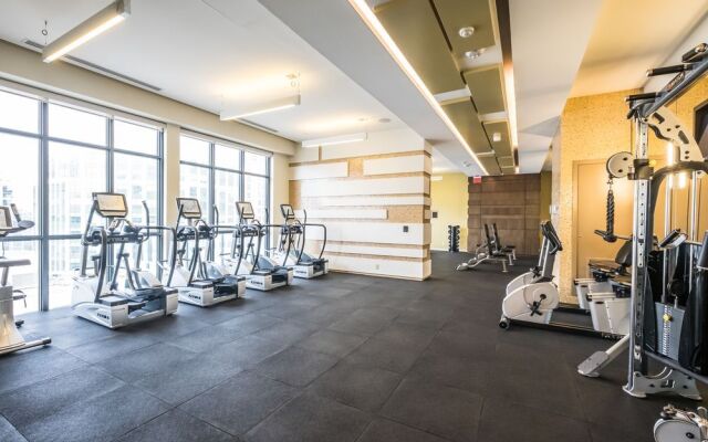 QuickStay - Ultra Luxury on Front St. (Union Station)