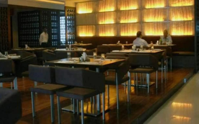 Hotel Nikhil Sai International