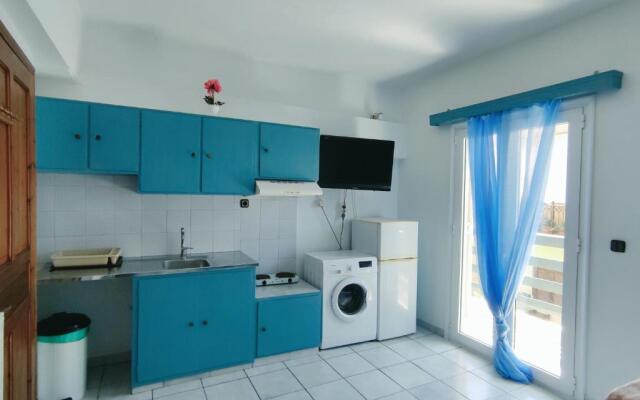 Fouli Studios & Apartments