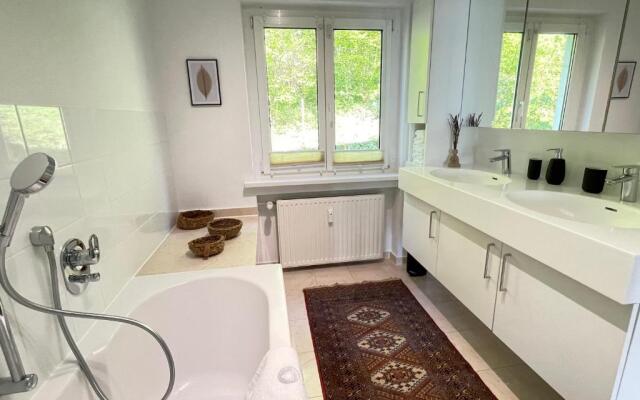 SUNSET Apartment direkt am Bodensee mit Parkplatz