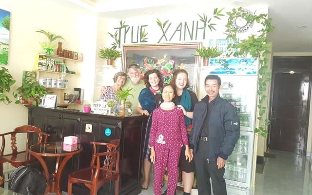 Truc Xanh Hotel