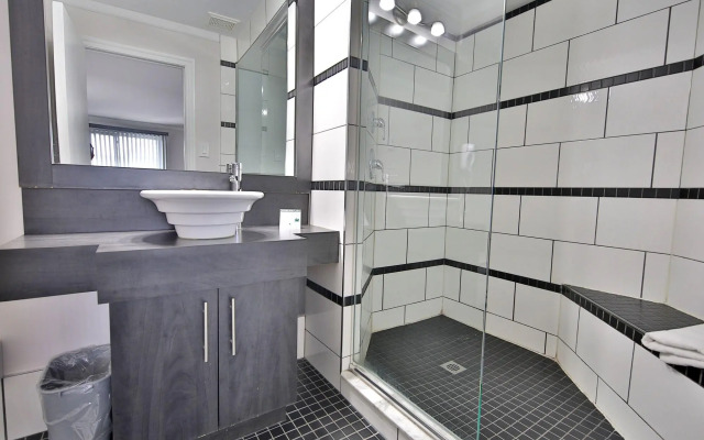 Motel Newstar Laval
