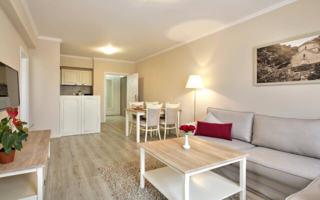 White Rock Castle Suite Hotel & SPA