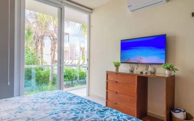 Chic Beachfront Condo Ocean View
