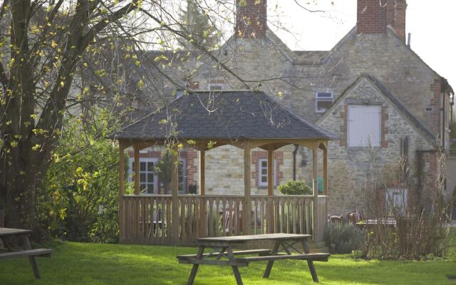 The Trout at Tadpole Bridge