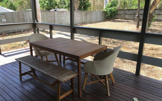 Coastal Cottage - Cannonvale