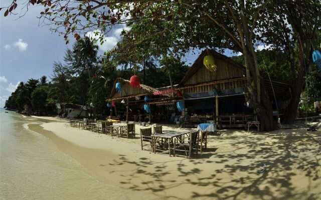 Phi Phi Rantee Beach Resort