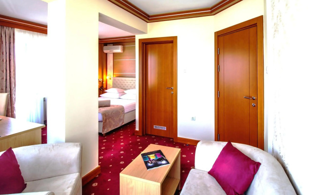 Cezar Hotel