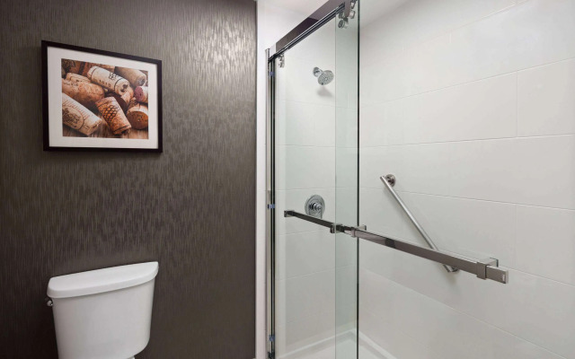 La Quinta Inn & Suites by Wyndham Yakima Downtown
