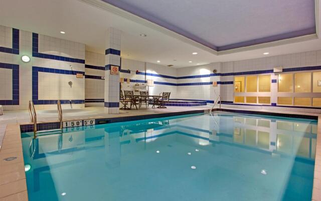 Holiday Inn Express & Suites Milton by IHG