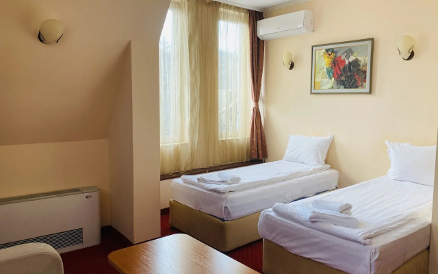 Alegro Hotel