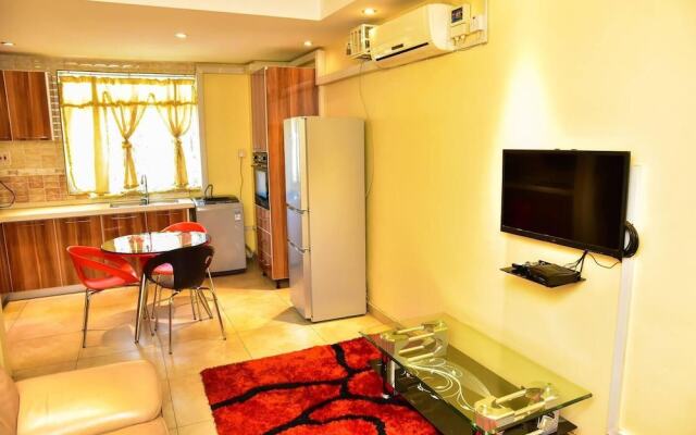 Magnificent Serviced 1 and 2 Bedroom Apartments