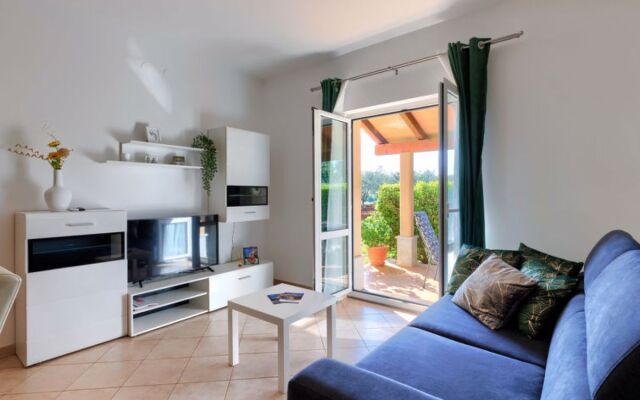 Apartment Mir Dorio