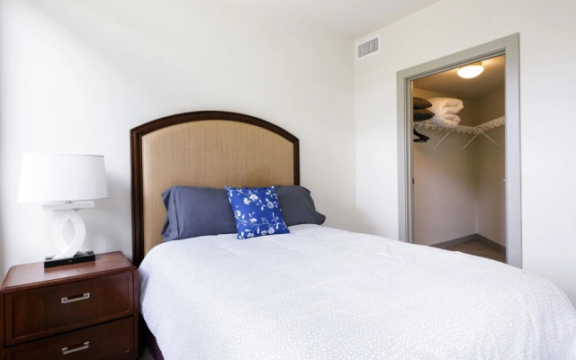 The Apple Theory Downtown Portland