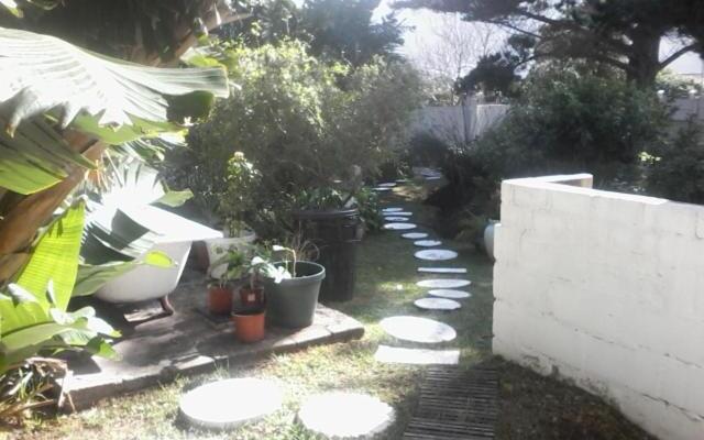 Self Catering Unit 6, Sandbaai