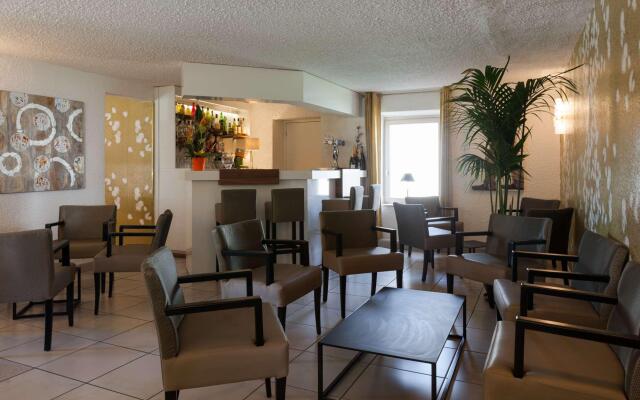 Logis Hôtel Le Parc de Geoffroy