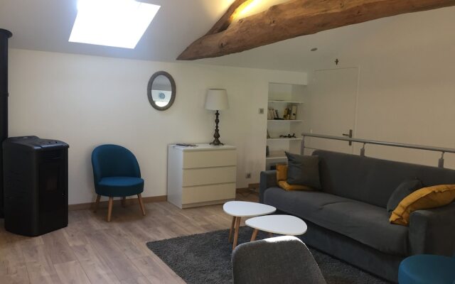 Gîte des Charmilles /La Maison des Gardes