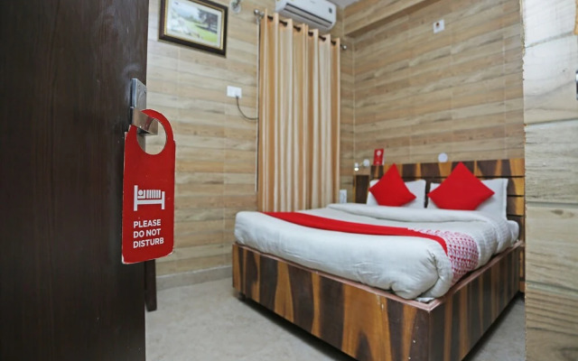 OYO 26156 Comfort Inn