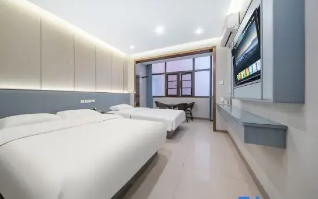 Zhumadian Yaxuan Express Hotel